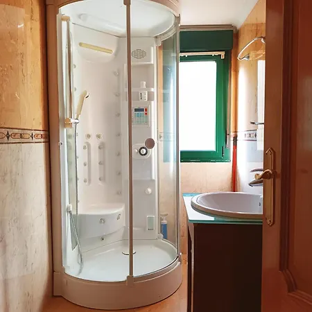 Apartament Atico Duplex En Plaza De Trascorrales Oviedo